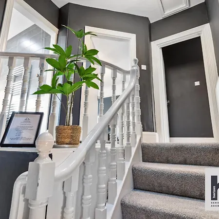 Free Parking - Penthouse - Business Stays - Relocating - St Harrogate Exterior photo